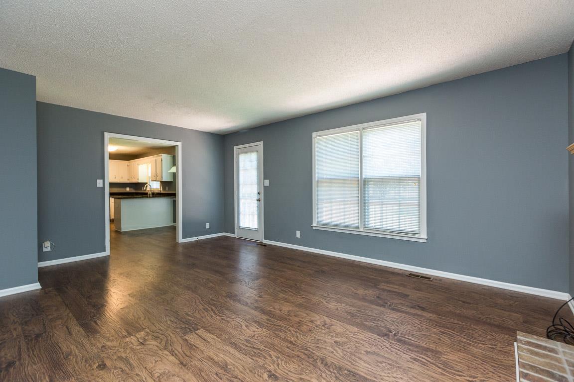 1381 Pitty Pat Road Clarksville, TN 37042 - Photo 8 of 25 Gallery Image 8