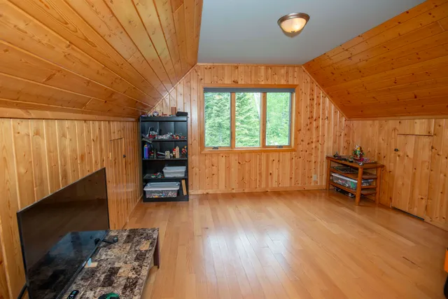 $565,000 | 23 Senty Road, Grand Marais, MN 55604