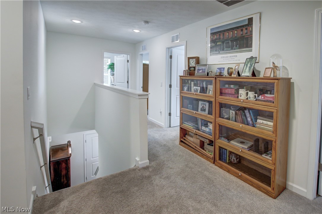 648 Diagonal Road Akron, OH 44320 - Photo 11 of 34