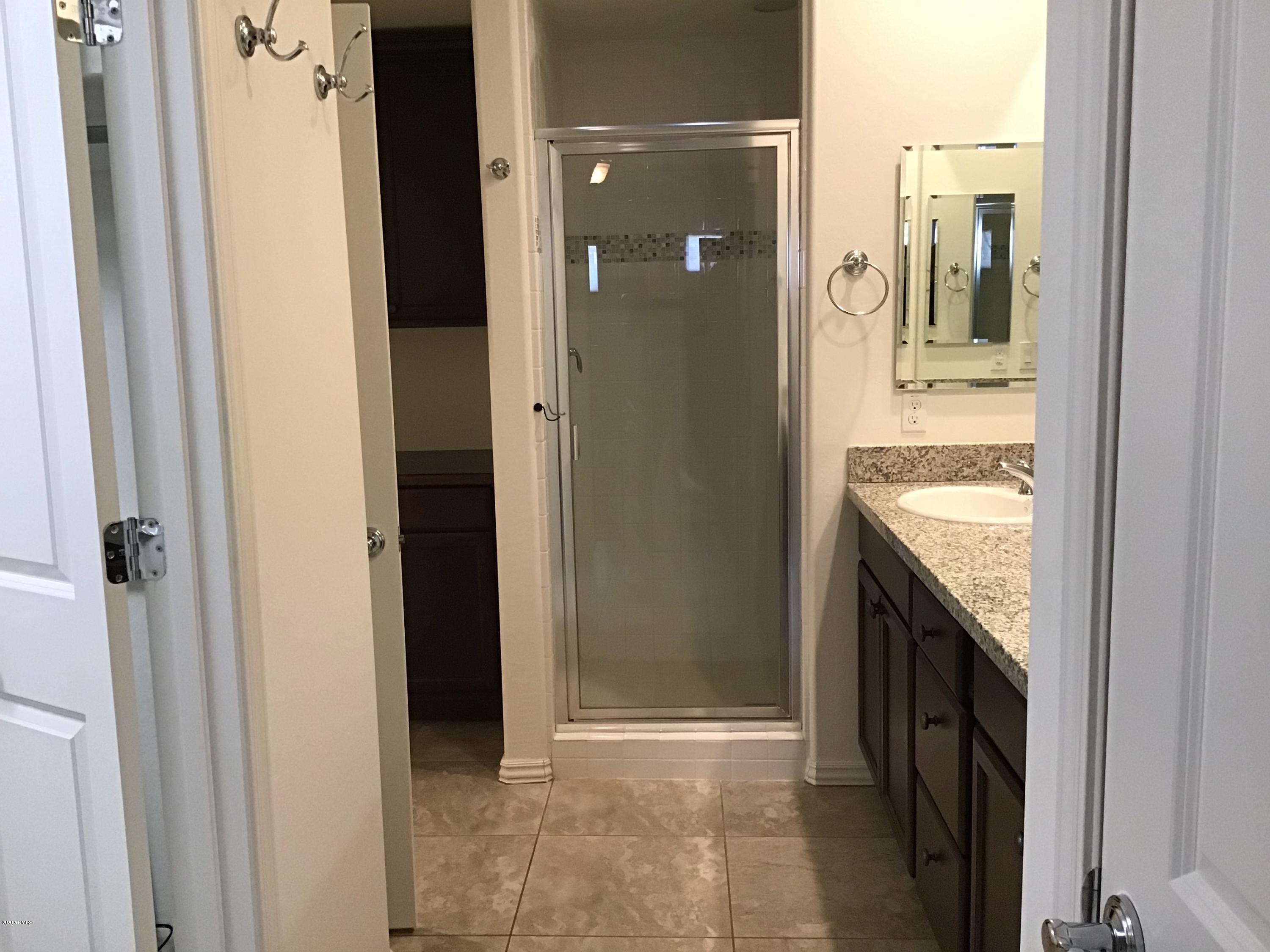 3935 East Rough Rider Road, Unit 1318 Phoenix, AZ 85050 - Photo 15 of 20 RRshower2