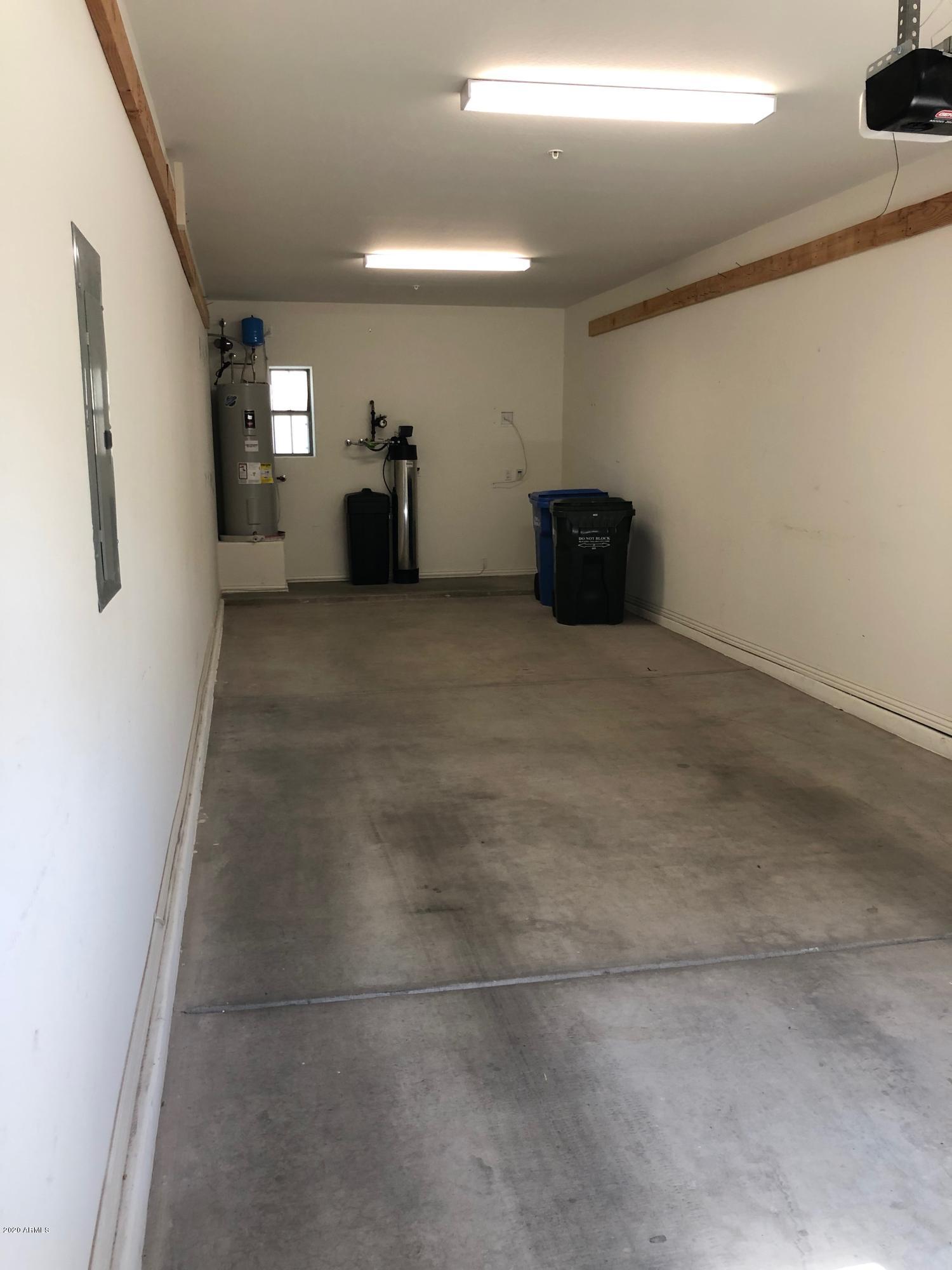 3935 East Rough Rider Road, Unit 1318 Phoenix, AZ 85050 - Photo 20 of 20 RRgarage