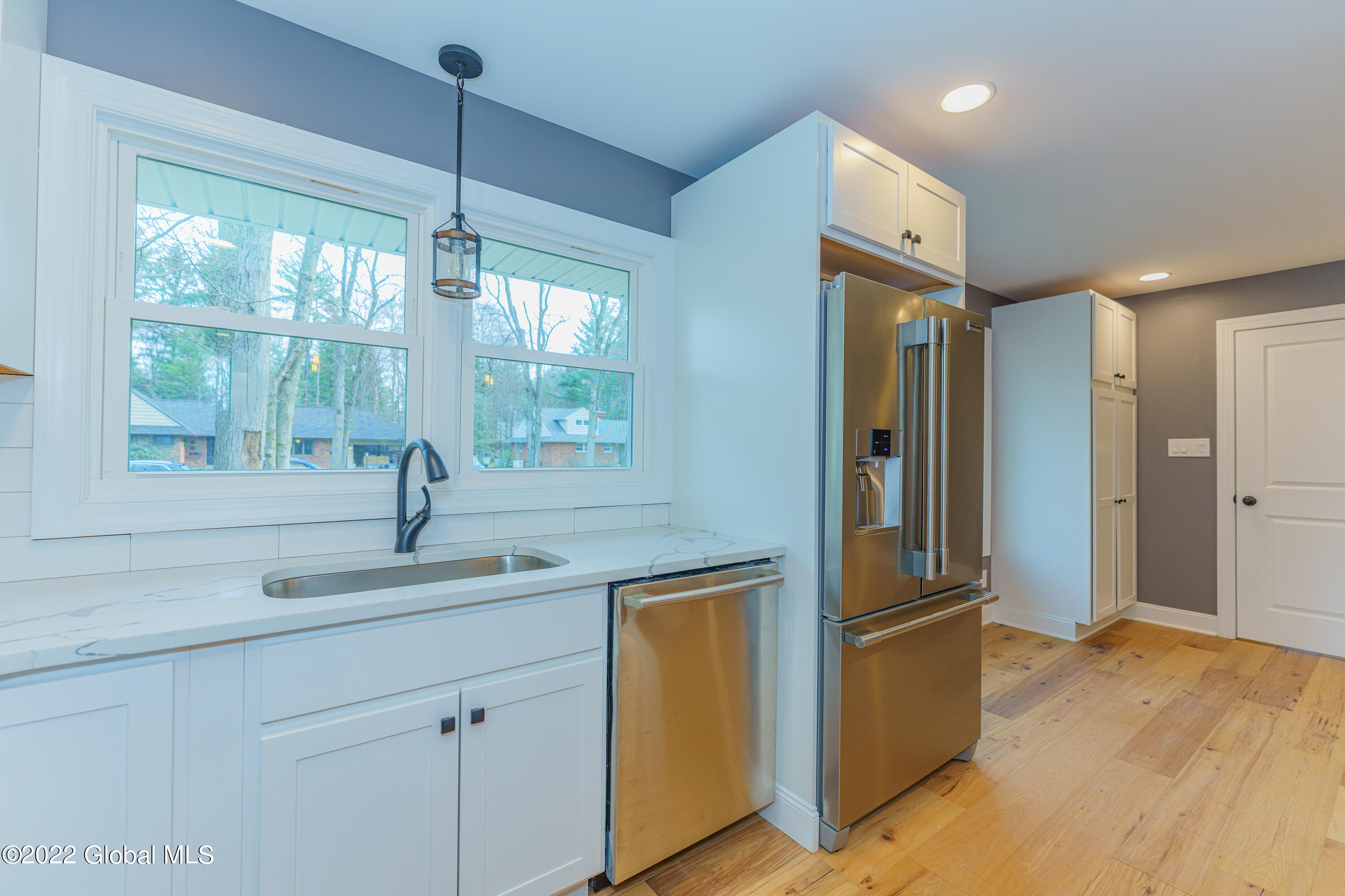 1950 Townsend Road Schenectady, NY 12309 - Photo 14 of 36 3 Kitchen 5
