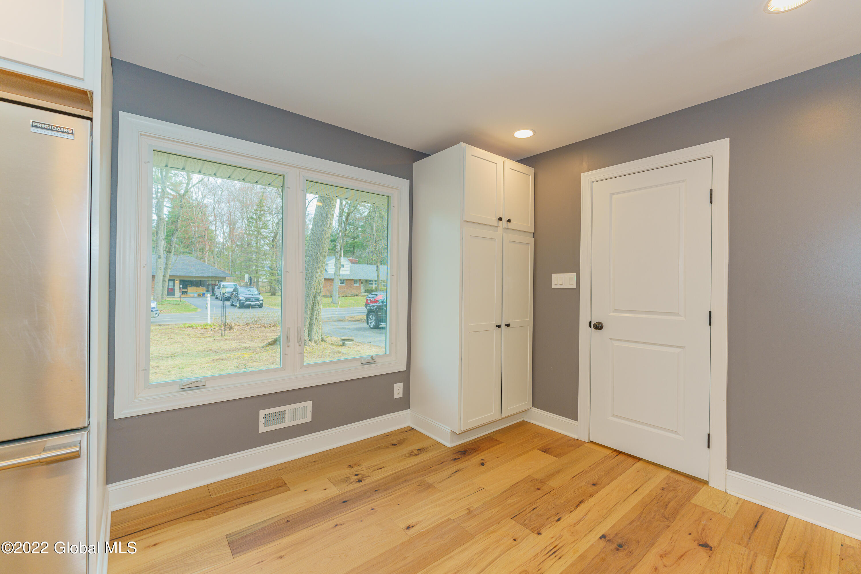 1950 Townsend Road Schenectady, NY 12309 - Photo 15 of 36 3 Kitchen 6