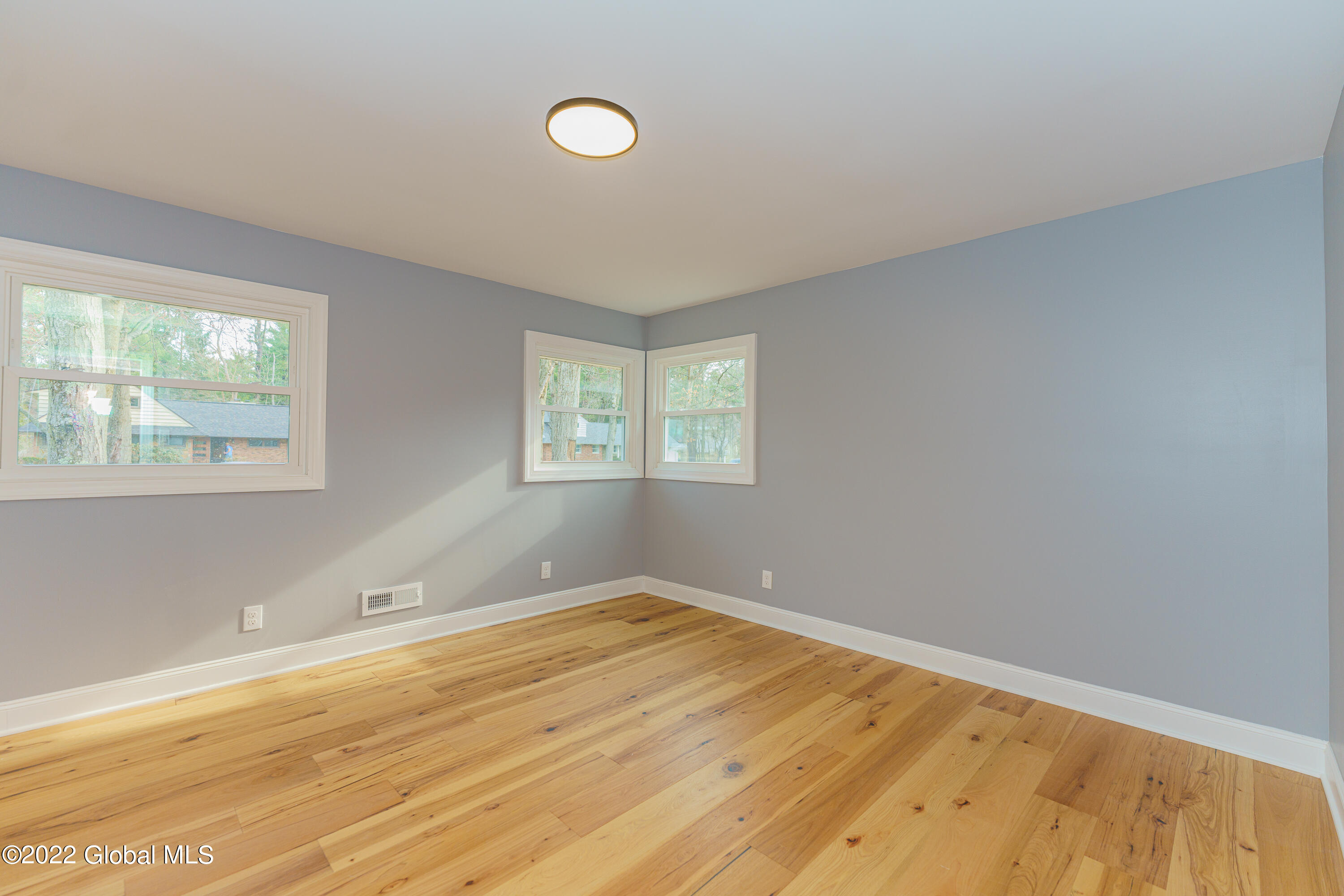 1950 Townsend Road Schenectady, NY 12309 - Photo 16 of 36 4 Master 1