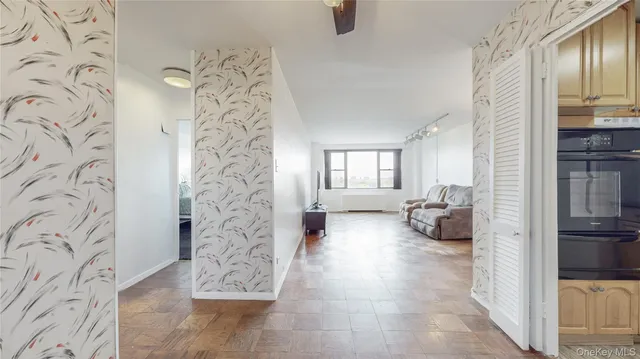 $259,000 | 61-20 Grand Central Parkway, Unit A704 | Forest Hills