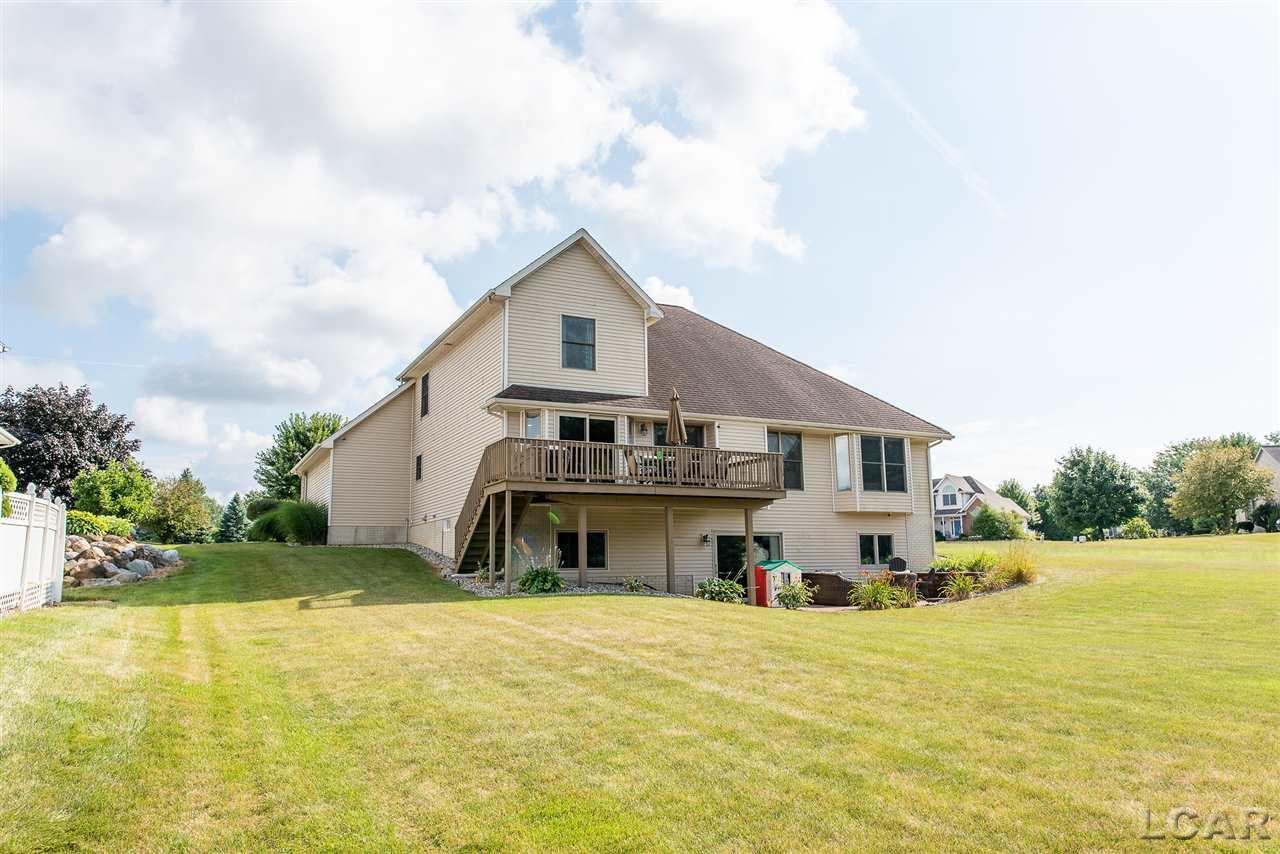 1258 Scott Ridge Drive Adrian, MI 49221 - Photo 6 of 51 31390152-5.JPG