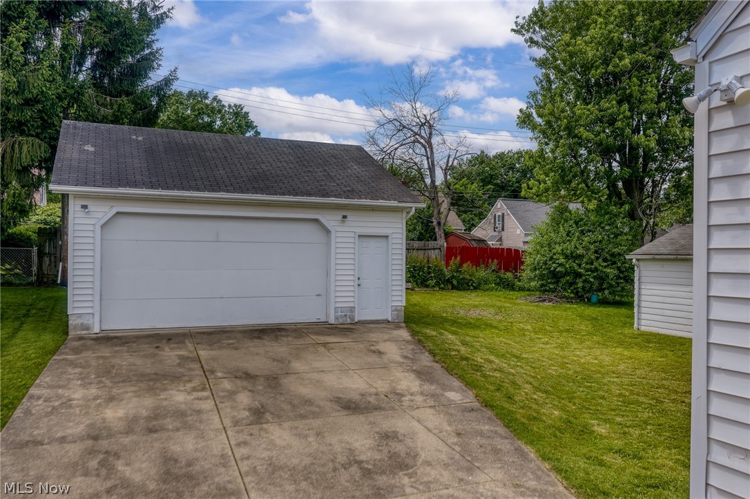 2376 Harding Road Cuyahoga Falls, OH 44223 - Photo 22 of 25