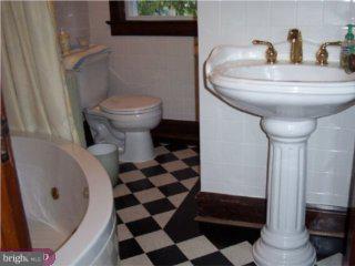 133 Clementon Road Berlin, NJ 08009 - Photo 3 of 6