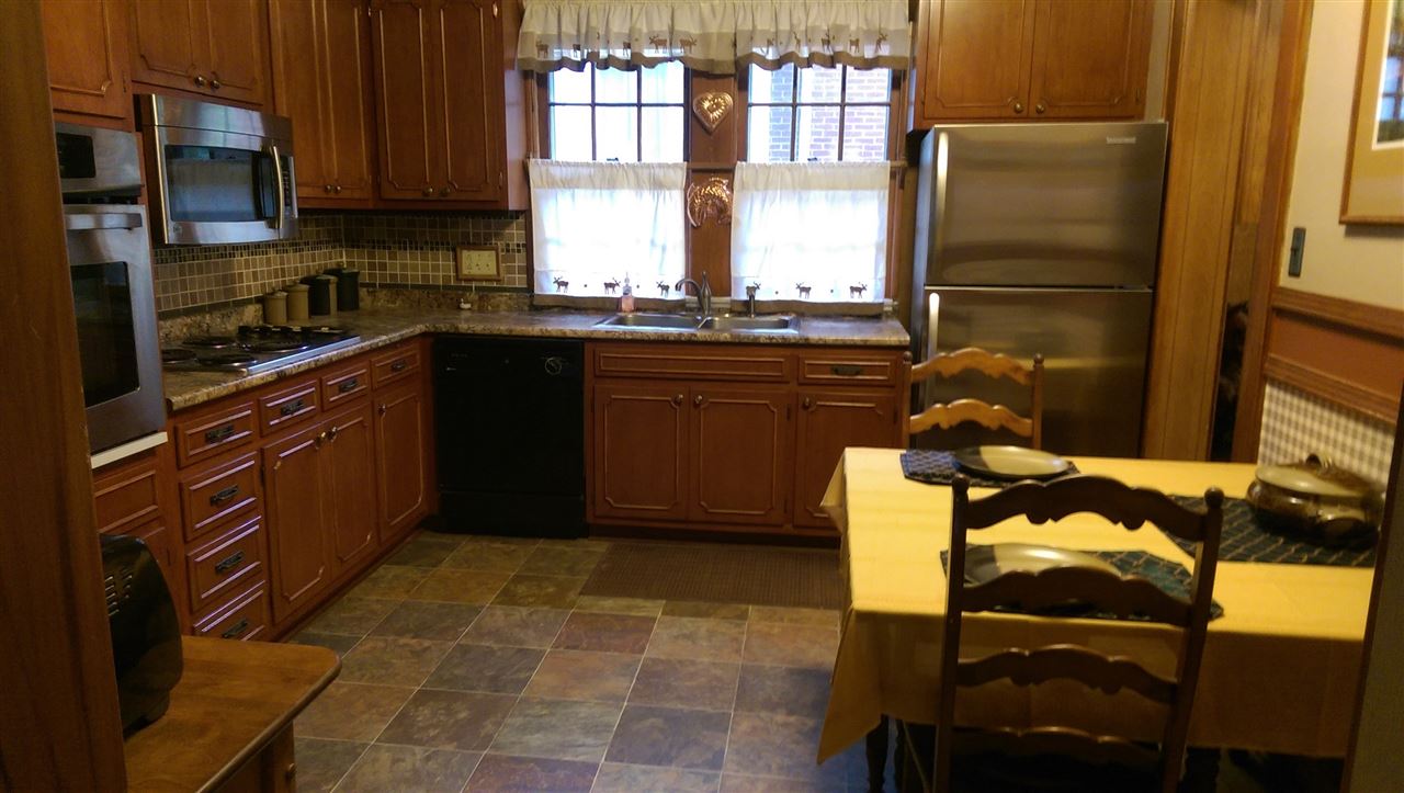 706 Hawthorne Road New Castle, IN 47362 - Photo 9 of 28 Gallery Image 9