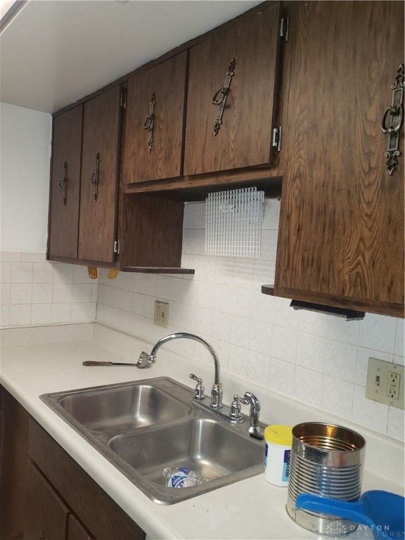 3122 Garvin Road Dayton, OH 45405 - Photo 4 of 22 kitchen