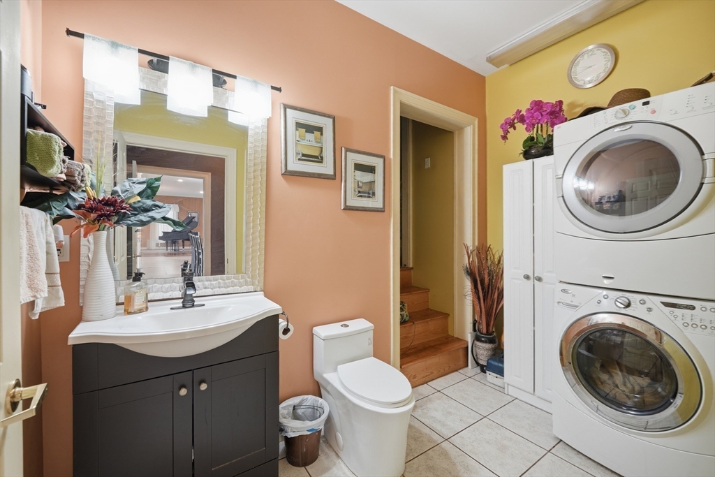 239 Fuller Road Chicopee, MA 01020 - Photo 18 of 42