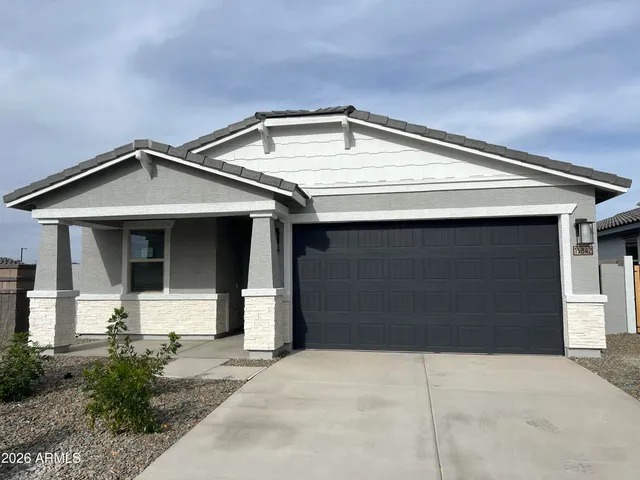 $2,200 | 15842 West Gray Fox Trail, Surprise, AZ 85387