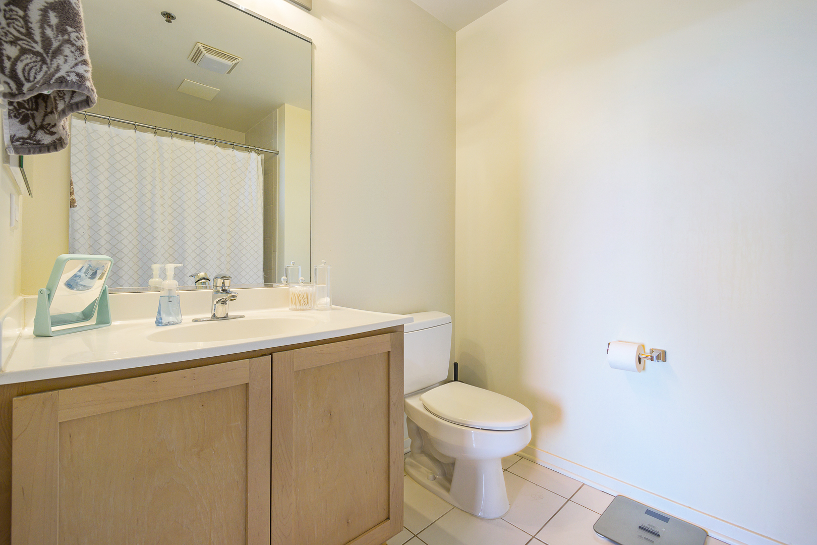 1 East 8th Street, Unit 804 Chicago, IL 60605 - Photo 14 of 20