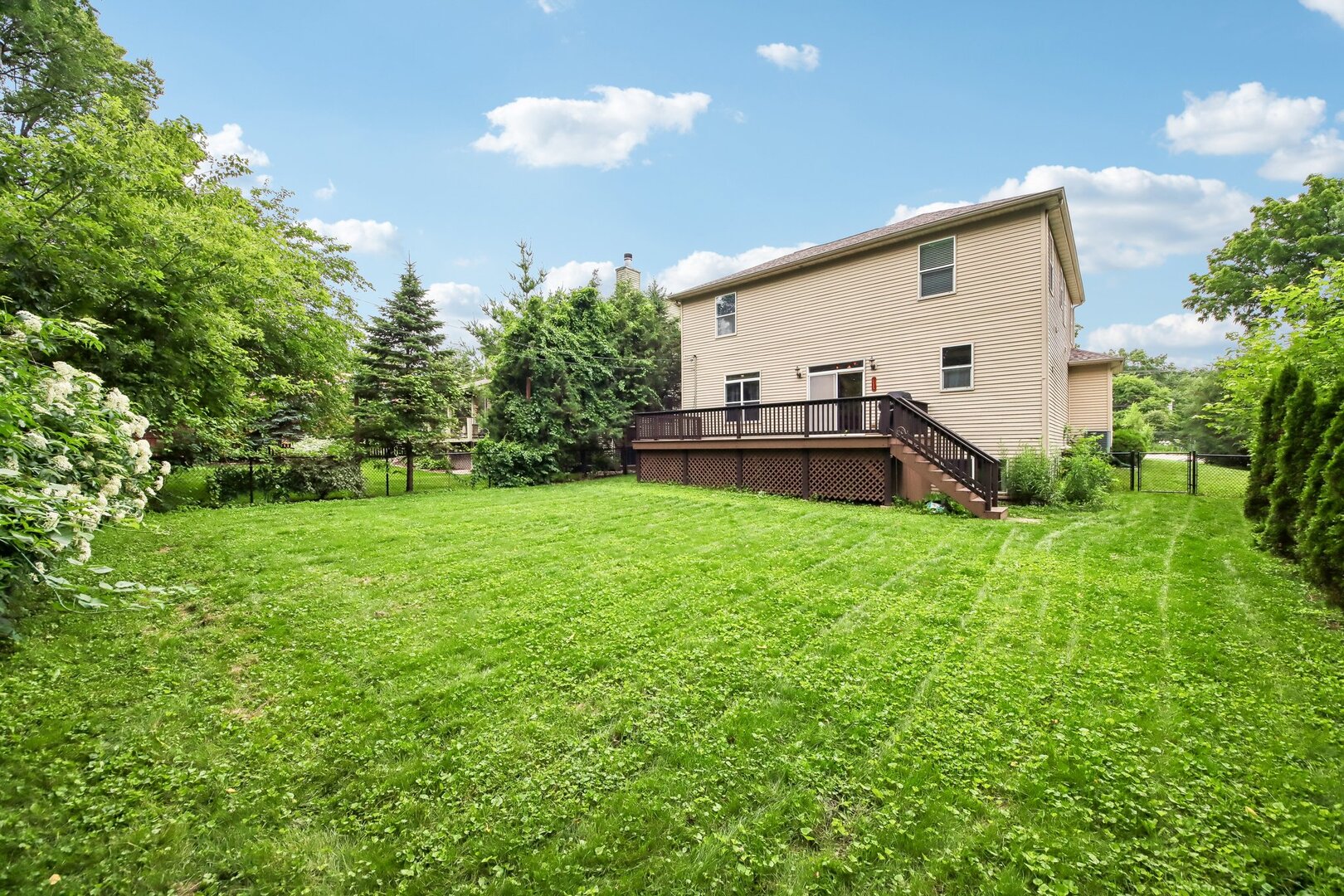 5105 West Flanders Road McHenry, IL 60050 - Photo 37 of 41