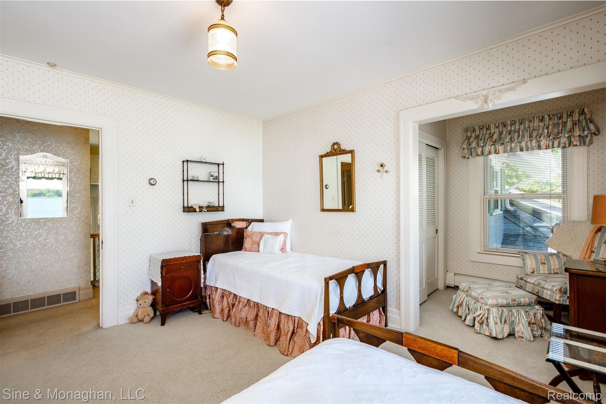 970 North Riverside Avenue St. Clair, MI 48079 - Photo 19 of 60 19.jpg
