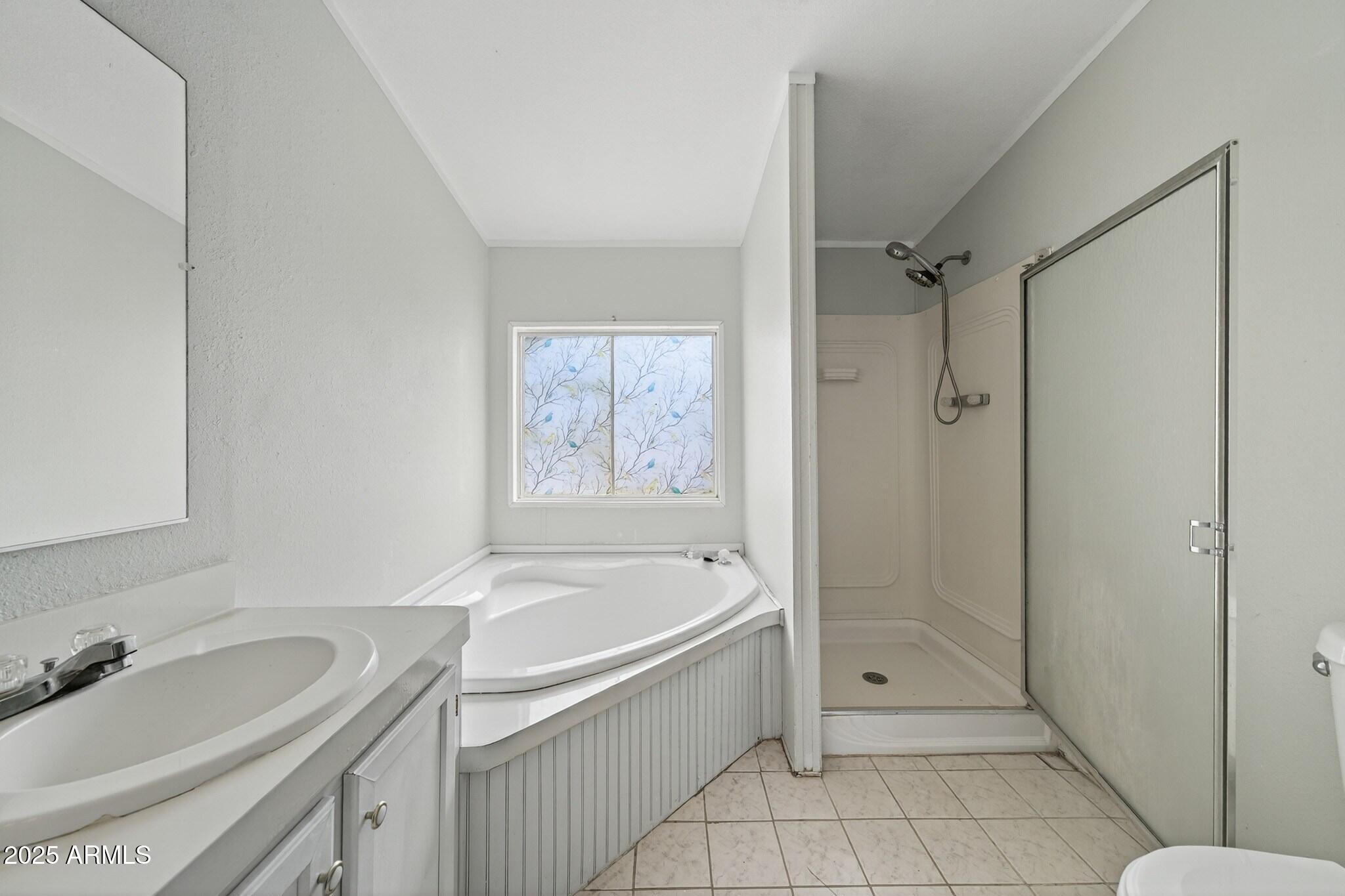 19532 South Lone Ranger Road Yucca, AZ 86438 - Photo 30 of 42 Interior (25)