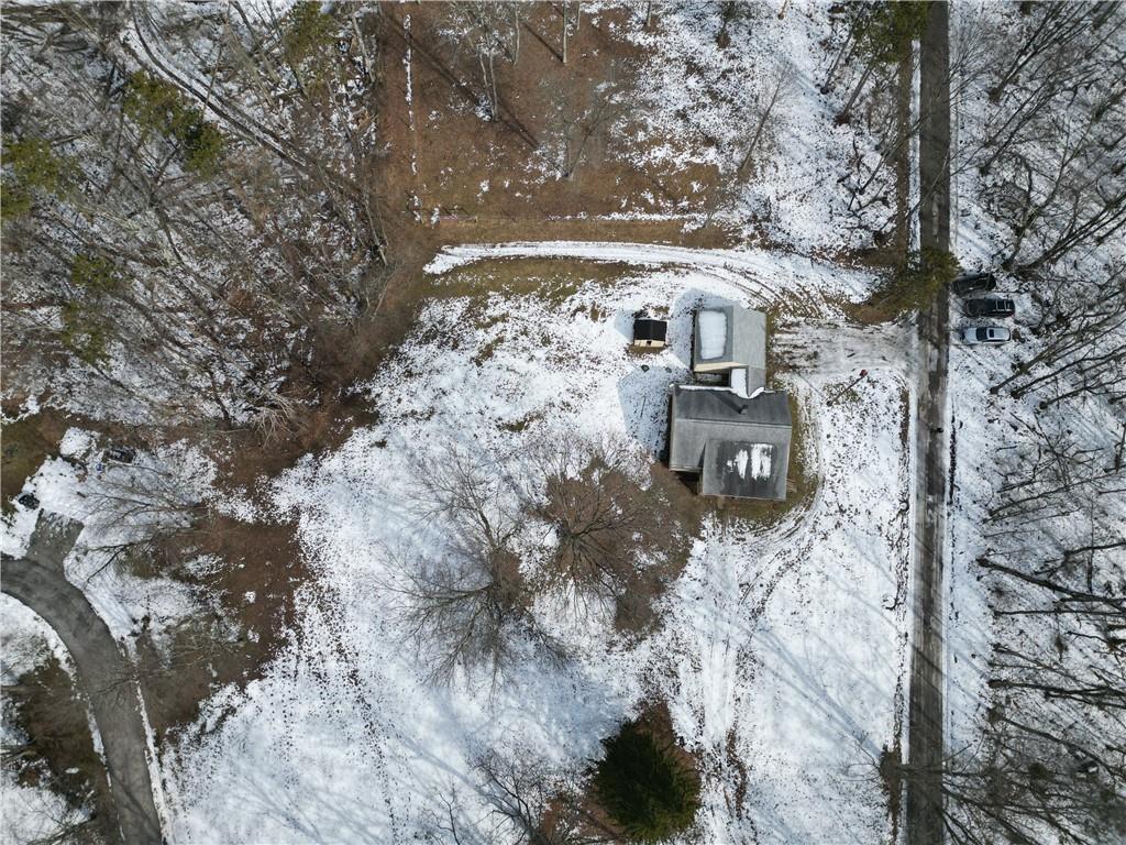 318 Noll Road Georgetown, PA 15043 - Photo 6 of 22 Gallery Image 6