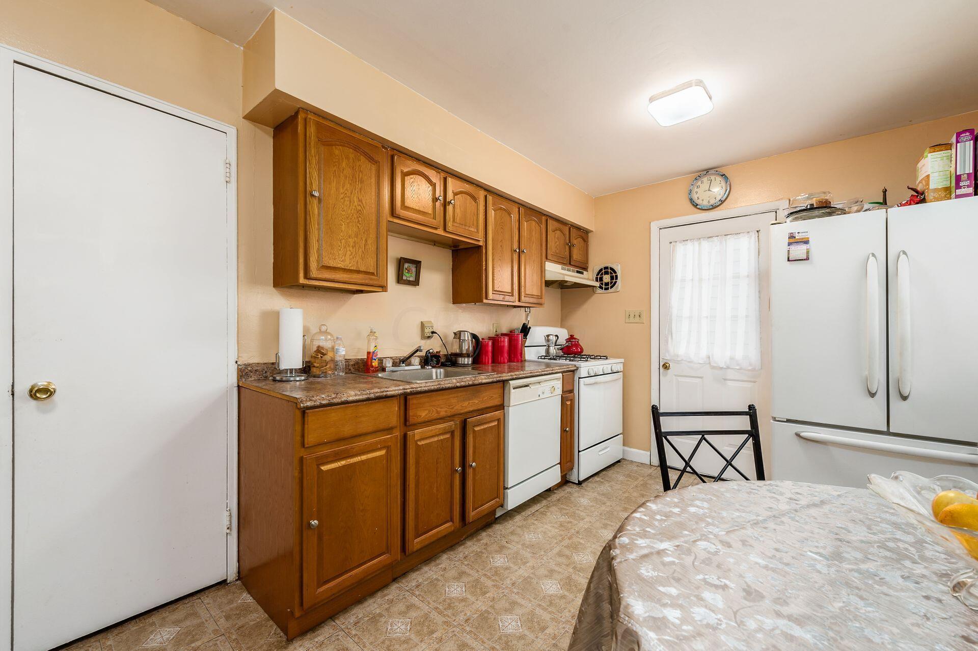 4990 Justin Road Columbus, OH 43227 - Photo 8 of 26 011_b269bf254_W Justin Rd-016