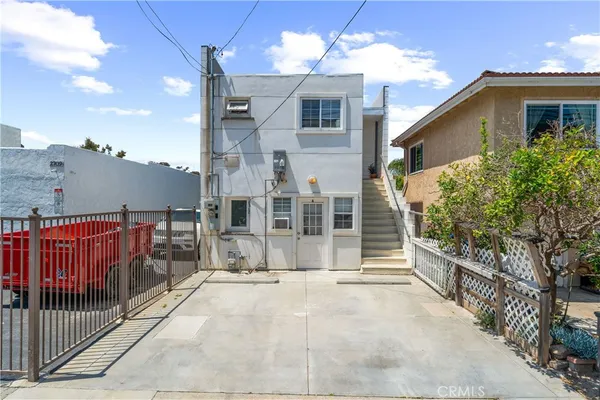 $1,400,000 | 2707 South El Camino Real, San Clemente, CA 92672