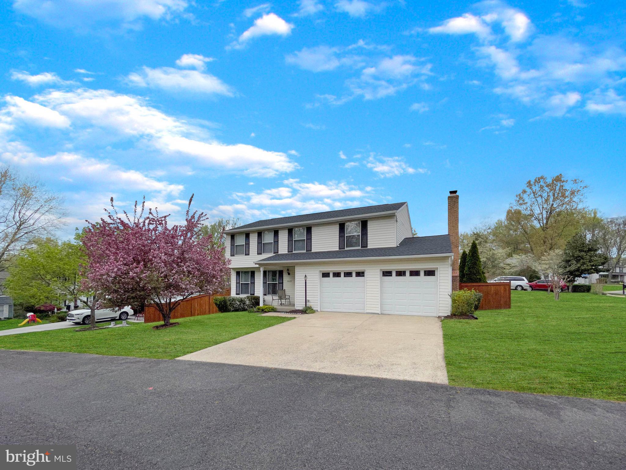 7829 Roundabout Way Springfield, VA 22153 - Photo 2 of 40