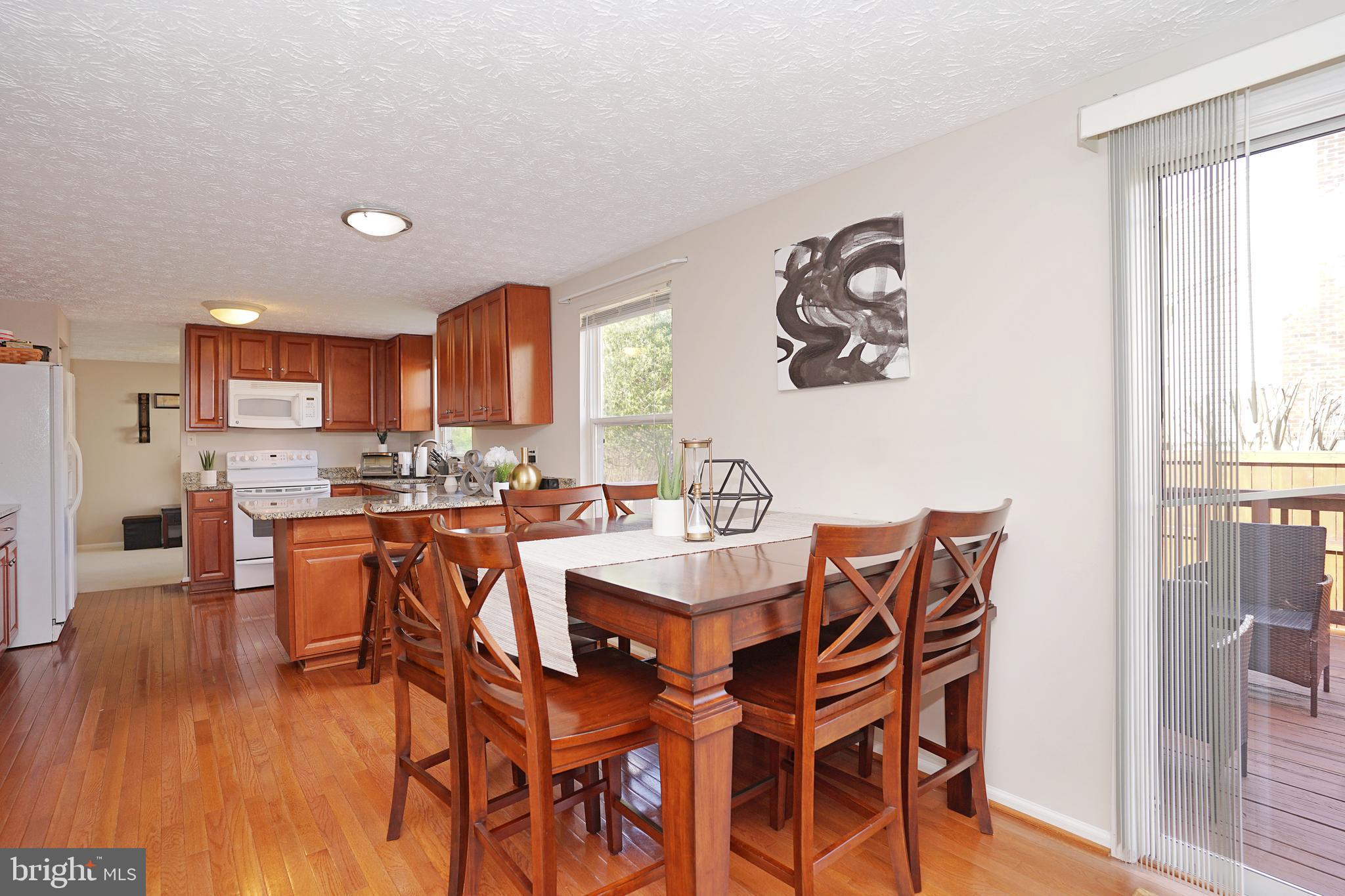 7829 Roundabout Way Springfield, VA 22153 - Photo 13 of 40