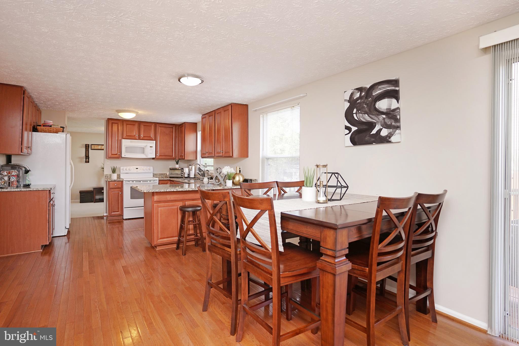 7829 Roundabout Way Springfield, VA 22153 - Photo 14 of 40