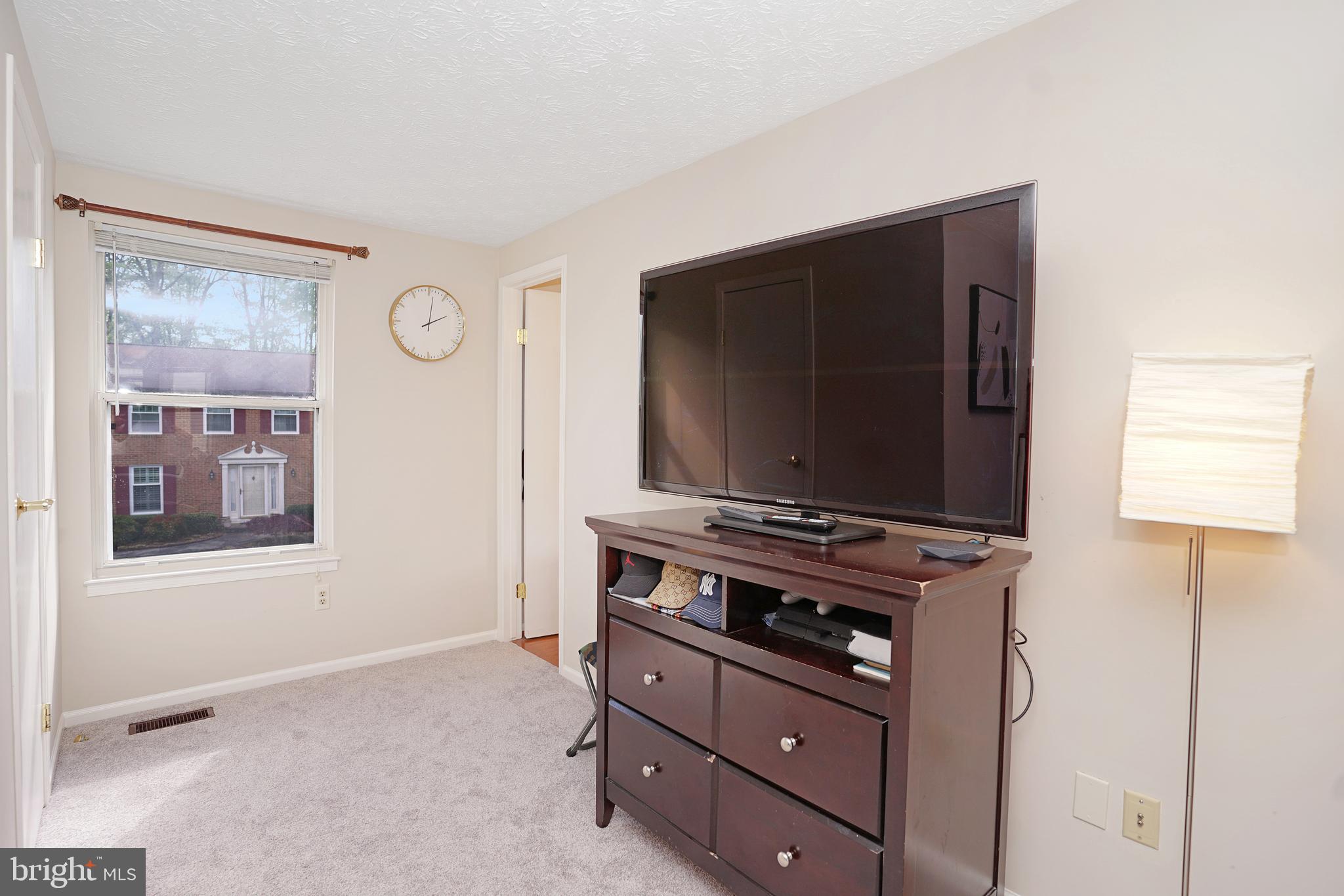 7829 Roundabout Way Springfield, VA 22153 - Photo 24 of 40
