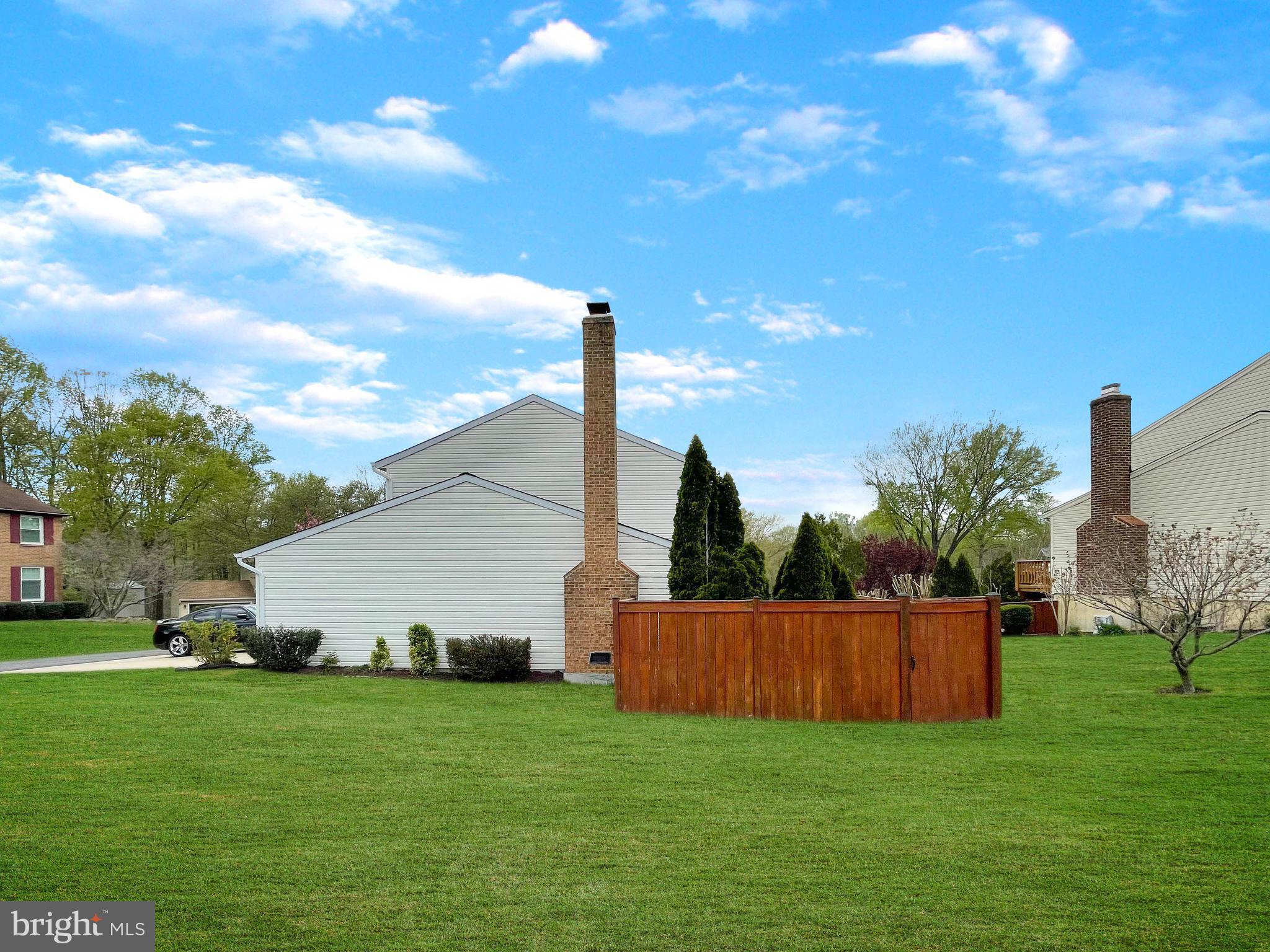 7829 Roundabout Way Springfield, VA 22153 - Photo 36 of 40