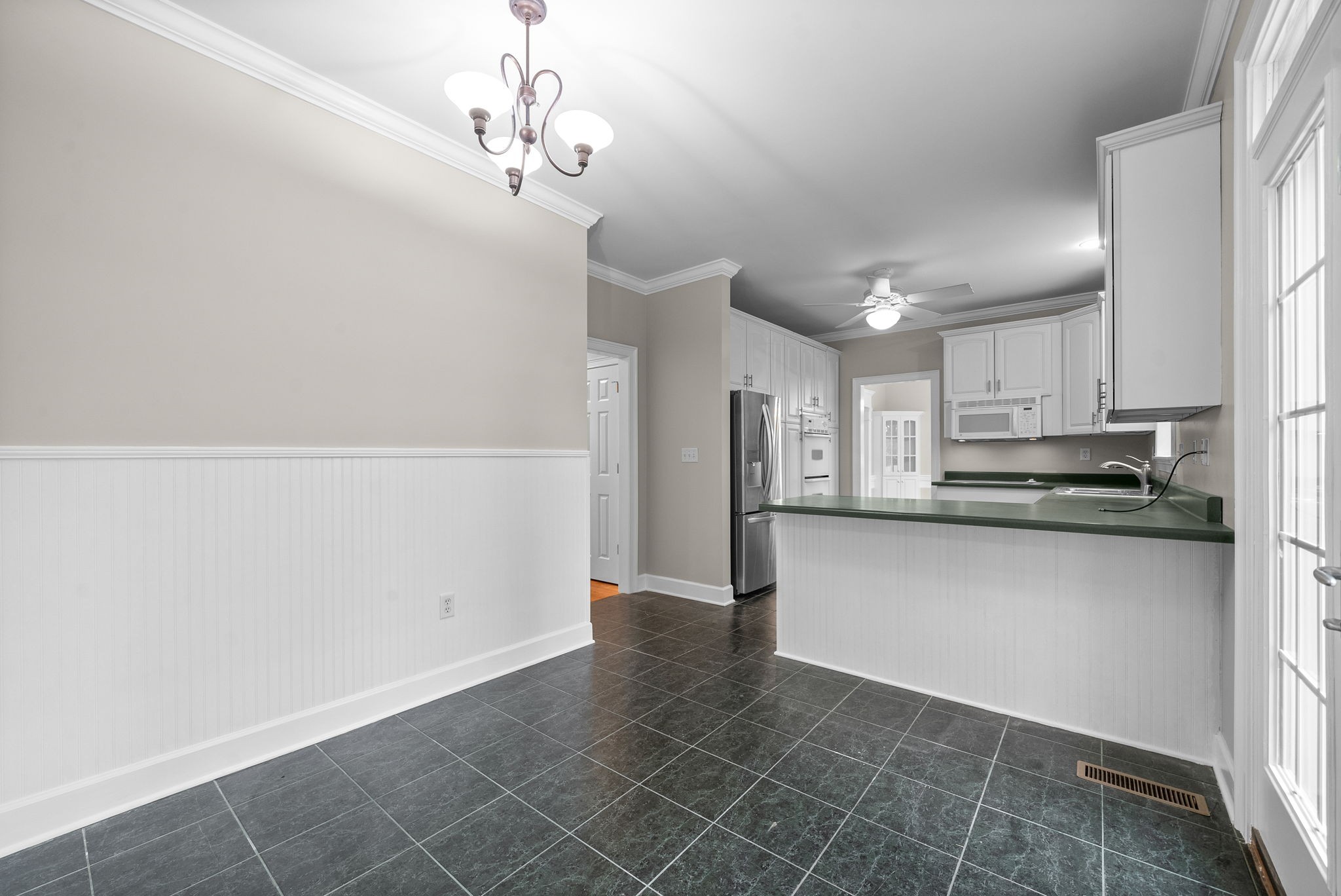 6415 Cadiz Road Hopkinsville, KY 42240 - Photo 10 of 45 Gallery Image 10