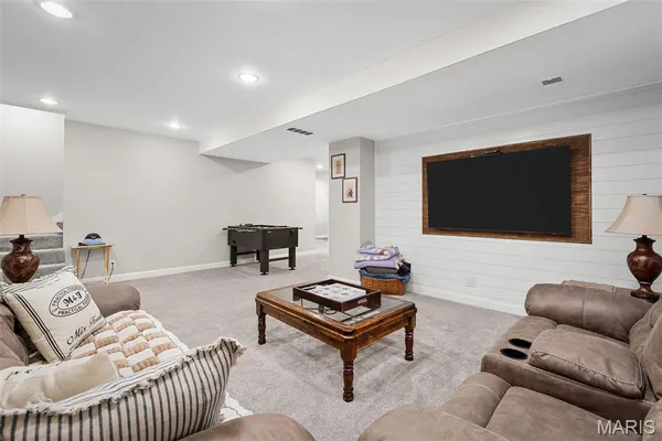 $530,000 | 20220 Inverness Drive, Marthasville, MO 63357