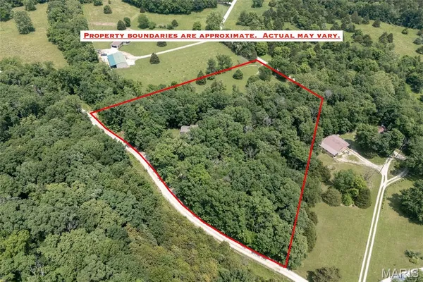 $530,000 | 20220 Inverness Drive, Marthasville, MO 63357