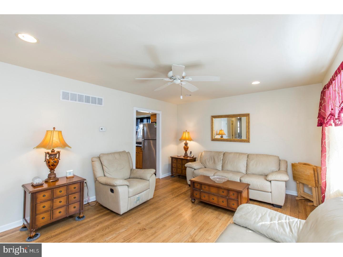 15 South Caln Road Coatesville, PA 19320 - Photo 3 of 19 Living Room