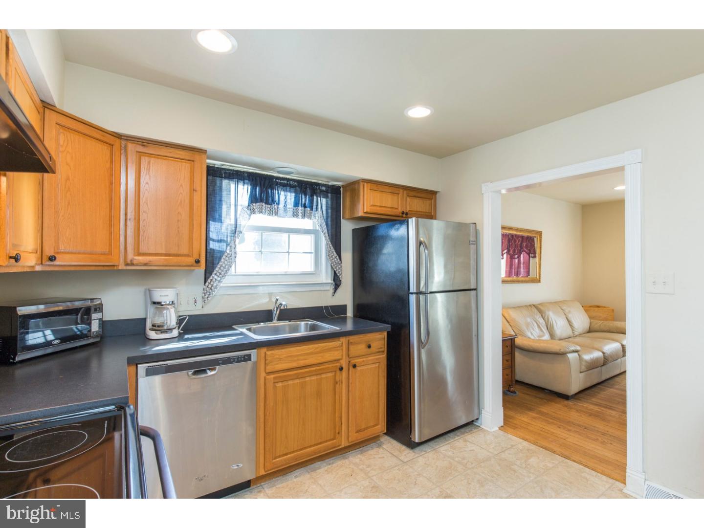 15 South Caln Road Coatesville, PA 19320 - Photo 8 of 19 Kitchen