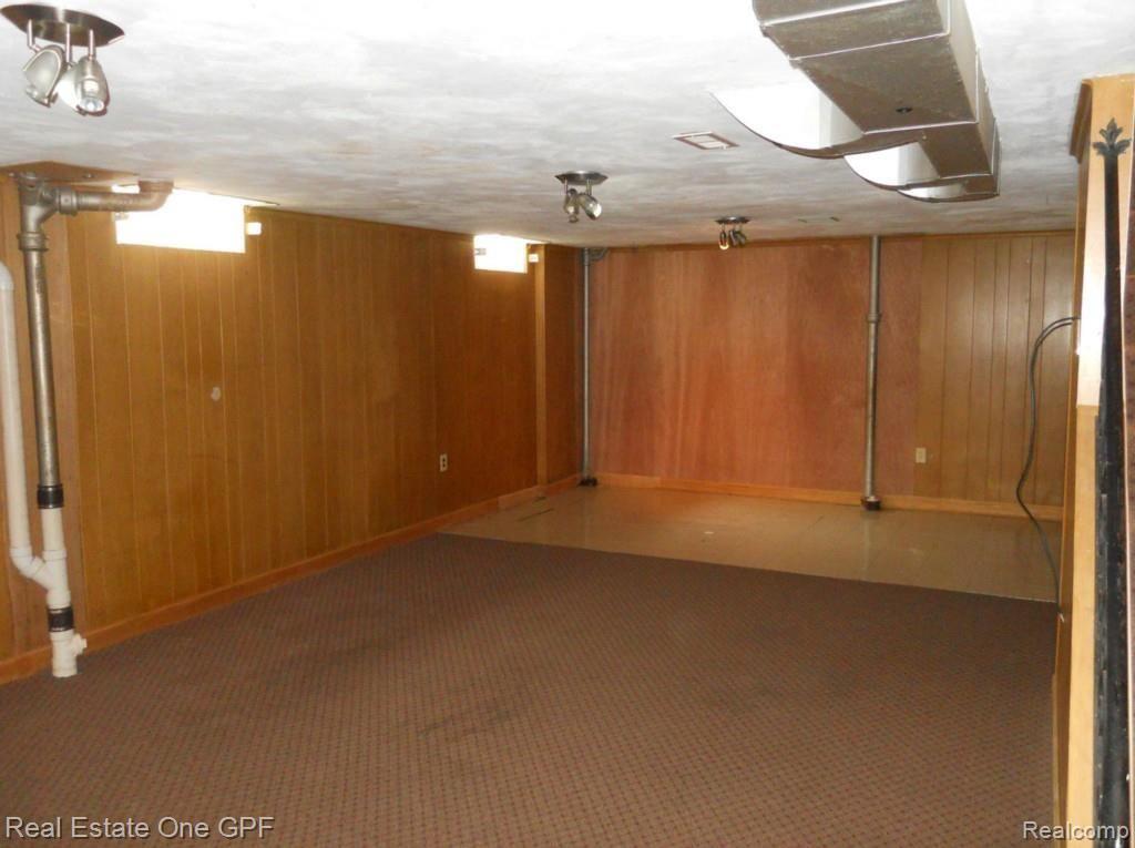 1023 Whittier Road Grosse Pointe, MI 48230 - Photo 24 of 29 24 DSCN1383.jpg