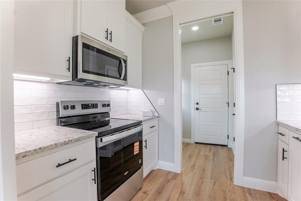 9211 Parkview Circle Tolar, TX 76476 - Photo 8 of 23