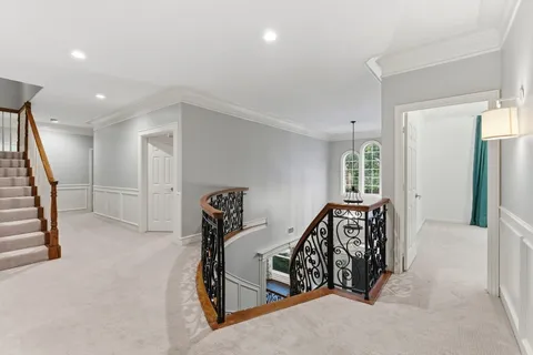 a view of a livingroom with furniture