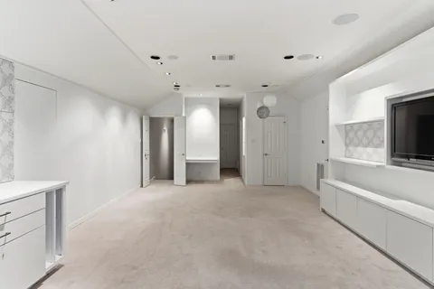 $1,775,000 | 4525 Braeburn Drive, Bellaire, TX 77401