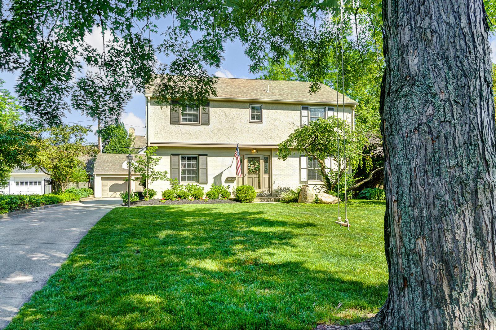 1816 Baldridge Road Upper Arlington, OH 43221 - Photo 1 of 42