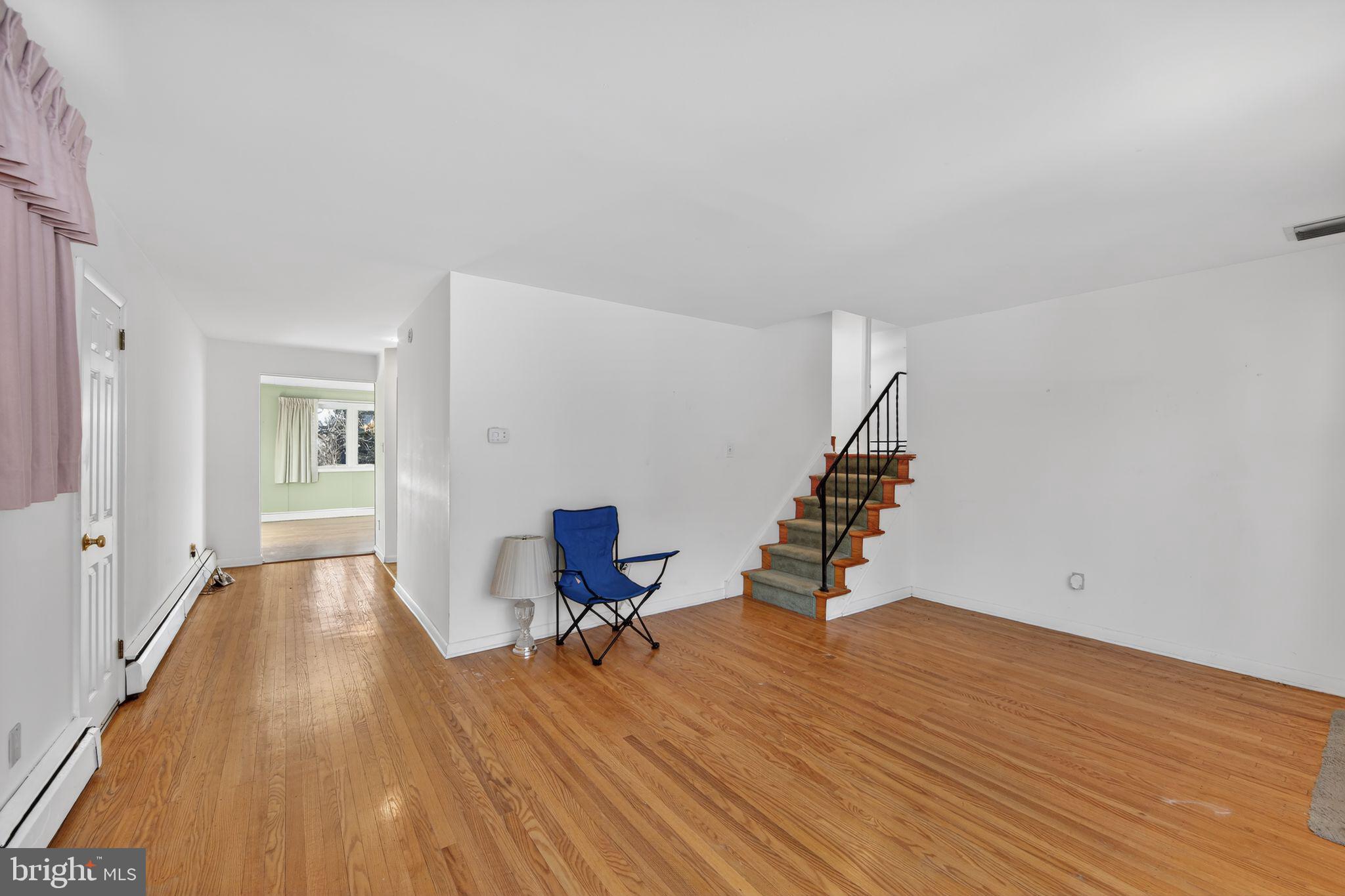 116 Spring Road Malvern, PA 19355 - Photo 2 of 26 Living Room