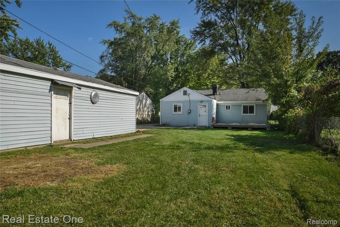 37302 Bendix Street Wayne, MI 48184 - Photo 26 of 28 DSC_8995-Edit.jpg
