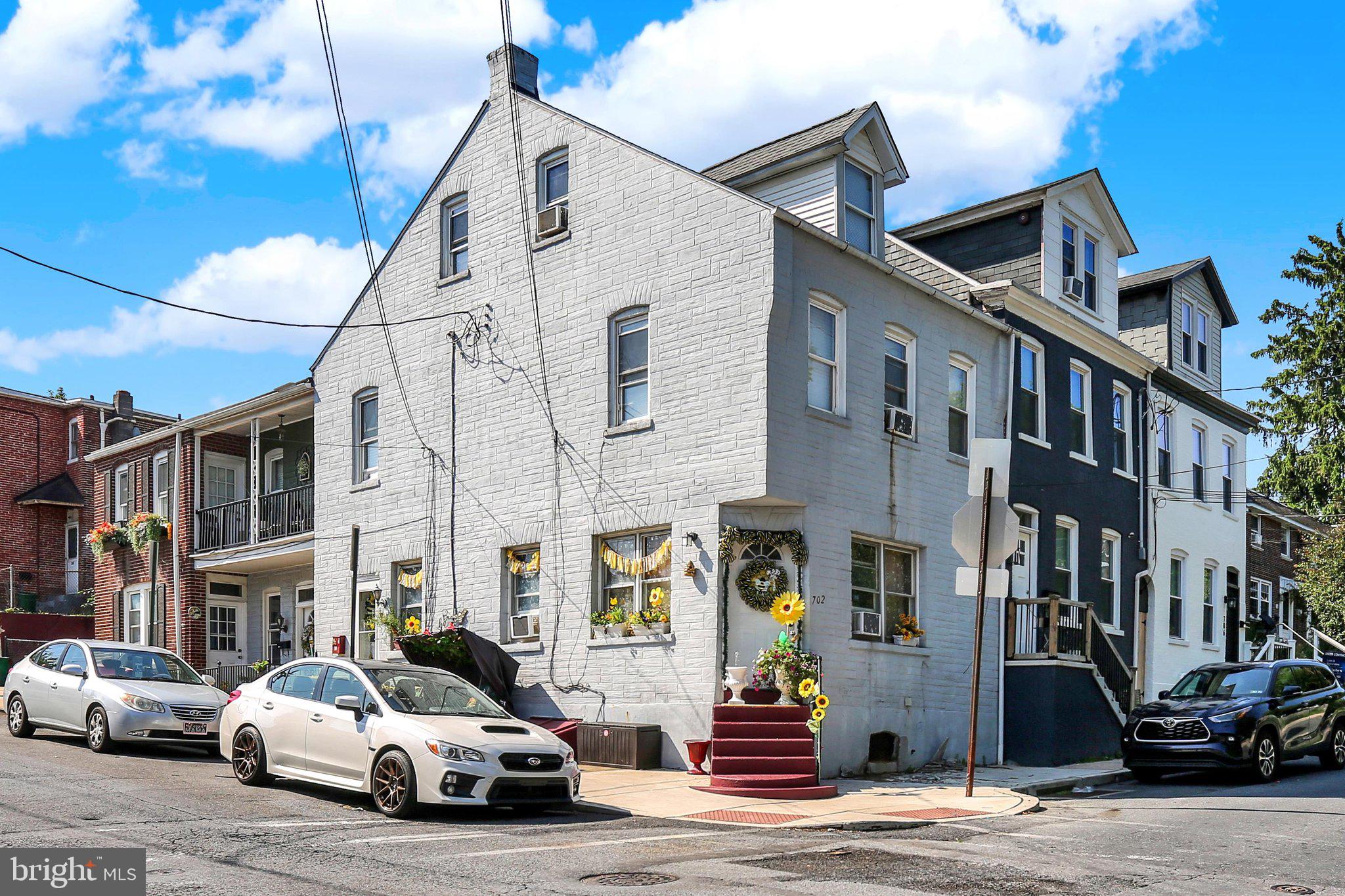 702 Poplar Street Lancaster, PA 17603 - Photo 1 of 47 4U9A5708
