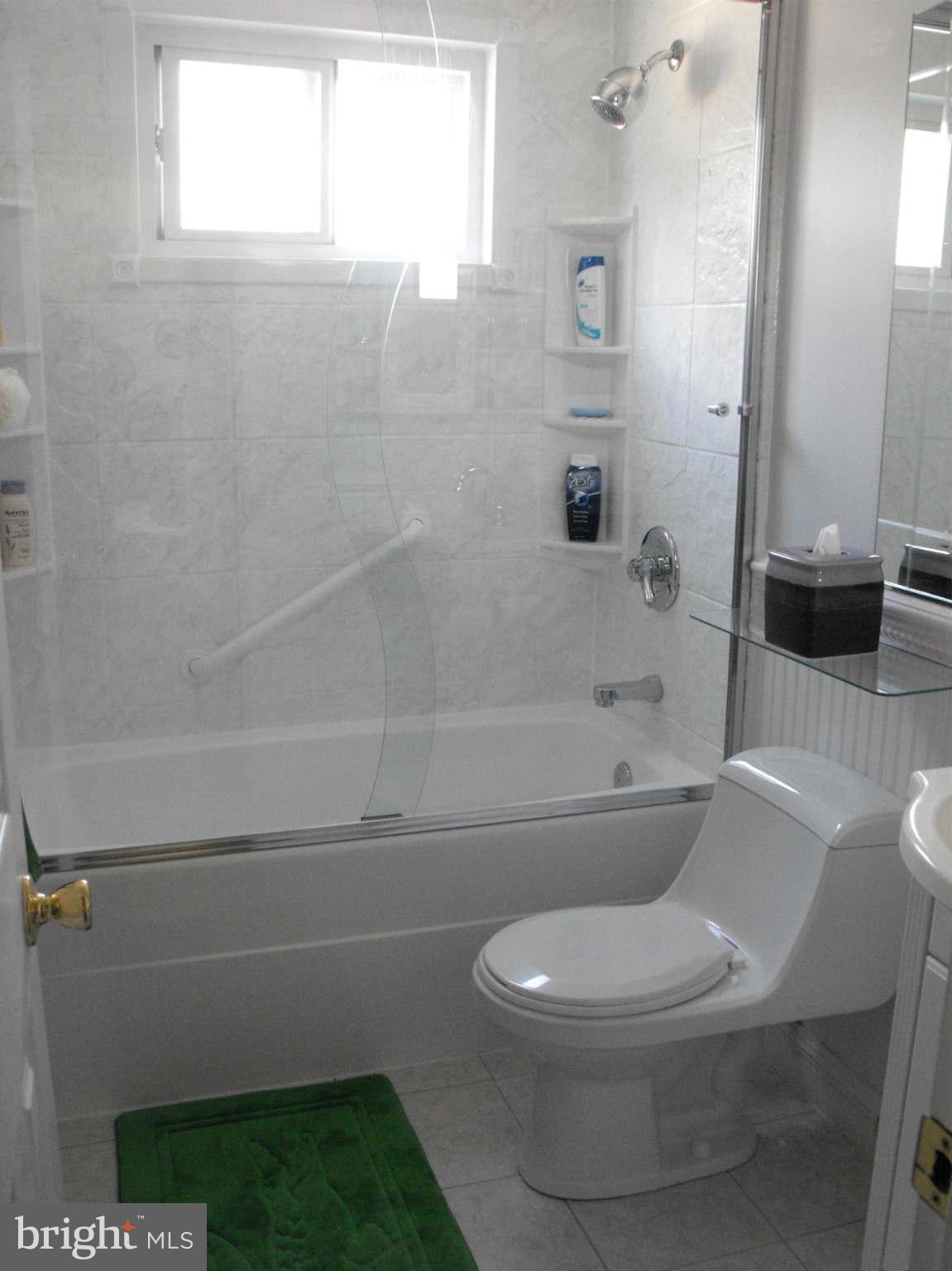 1524 National Road Baltimore, MD 21237 - Photo 15 of 21 Updated Bath