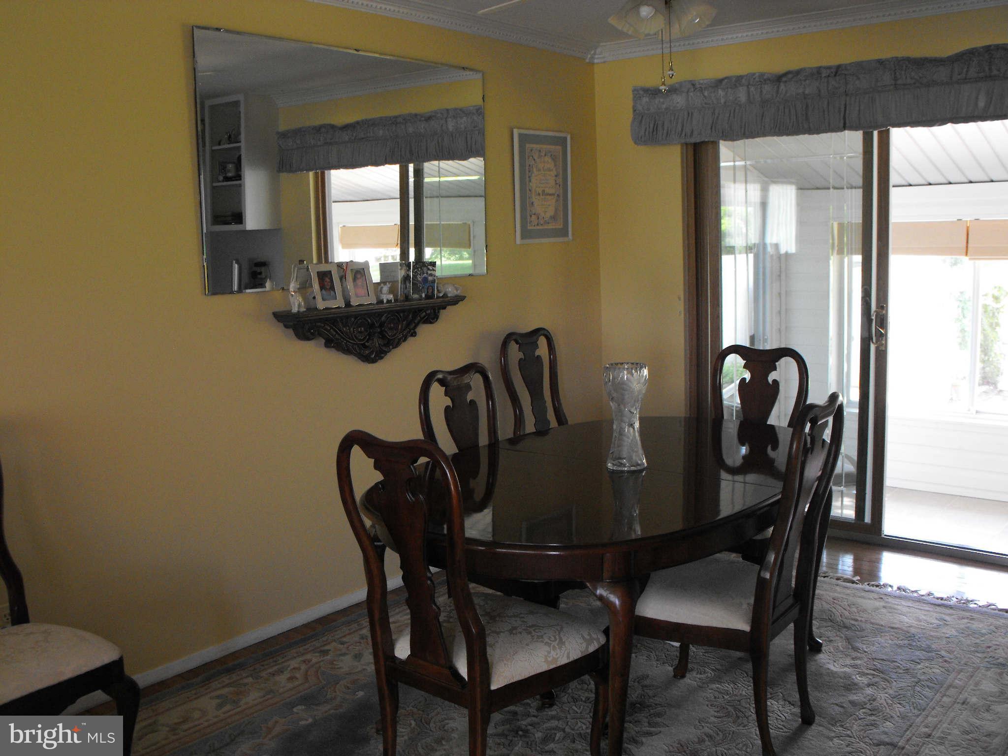 1524 National Road Baltimore, MD 21237 - Photo 5 of 21 Hardwood, Slider to Sunroom