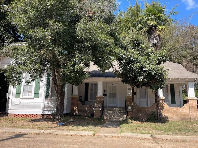 $189,500 | 208 Poete Street, Natchitoches, LA 71457