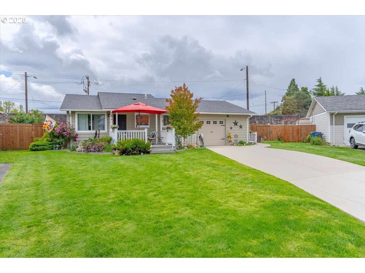 1488 Rainier Road Woodburn, OR 97071 - Photo 1 of 34 Gallery Image 1