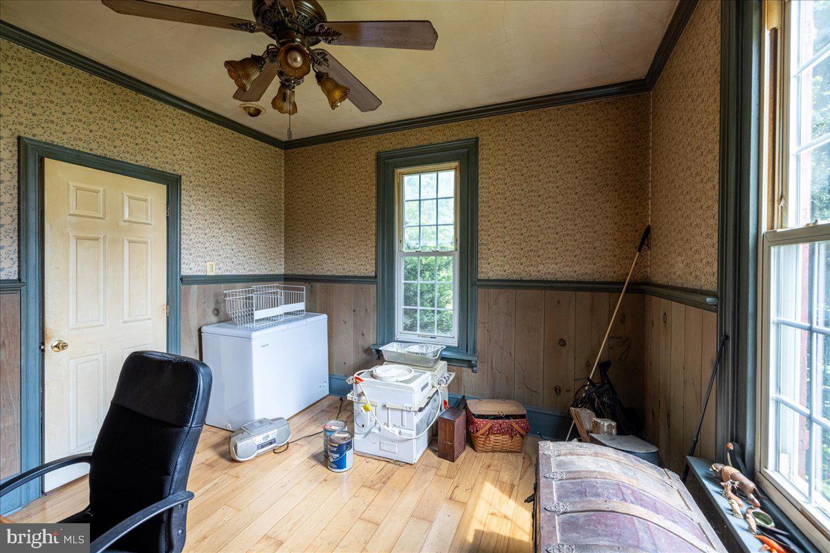 2260 Allentown Road Quakertown, PA 18951 - Photo 14 of 28 Dining Room