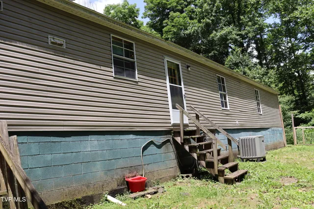 $129,900 | 4116 Moneyhun Road, Appalachia, VA 24216