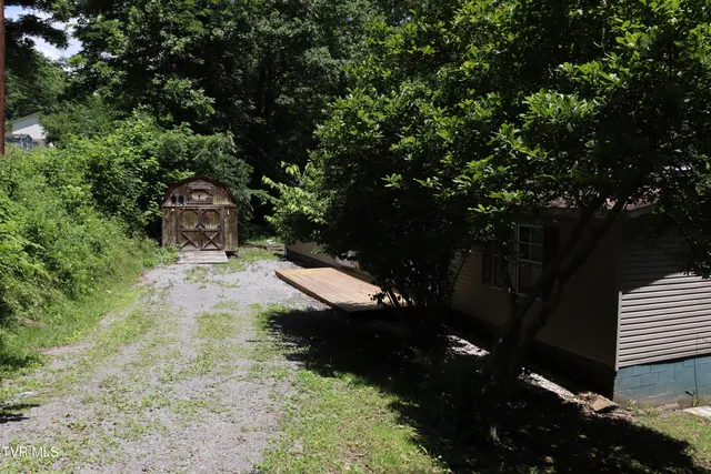 $129,900 | 4116 Moneyhun Road, Appalachia, VA 24216