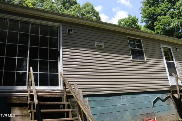 $159,000 | 4116 Moneyhun Road, Appalachia, VA 24216