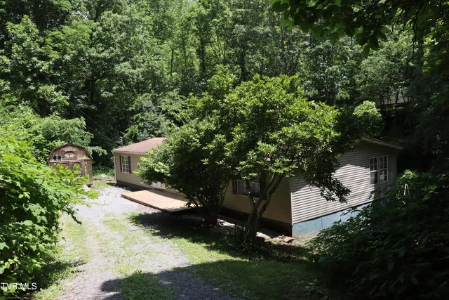 $129,900 | 4116 Moneyhun Road, Appalachia, VA 24216